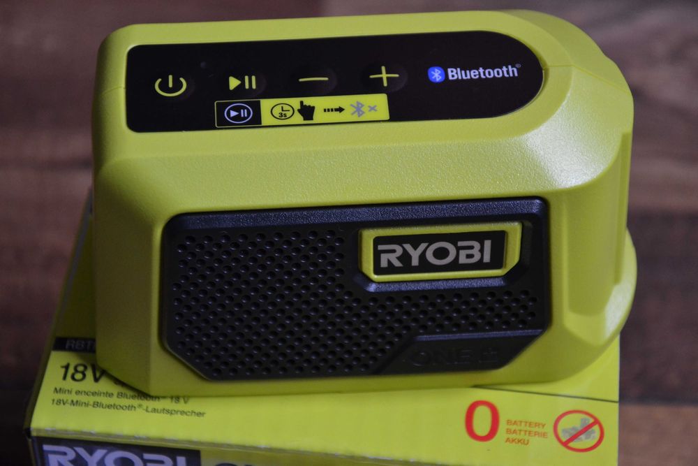Блутут тонколонка Ryobi 18V