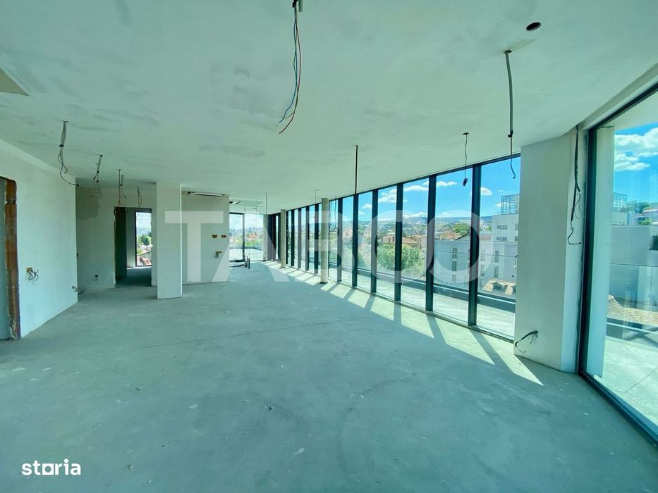 Penthouse zona Centrala semifinisat cu vedere panoramica de vanzare
