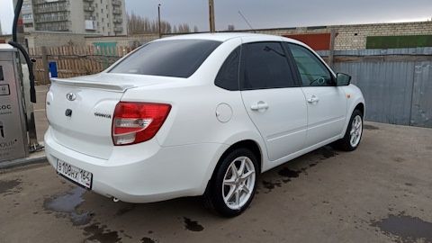 Lada granta 2014