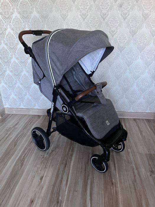Коляска Mstar Babycare