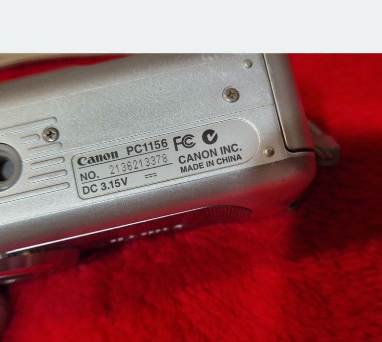 Aparat Photo  / camera Canon fără accesorii, funcționează cu baterii