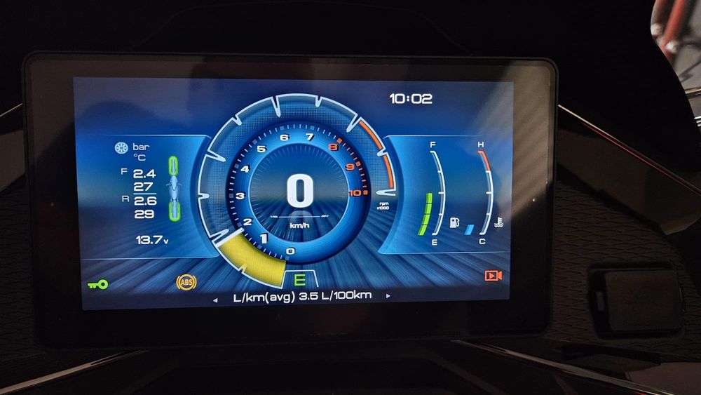 Zontes 368K 2026, 850  km reali, Nou, full, Navigație, Camere video Față-spate