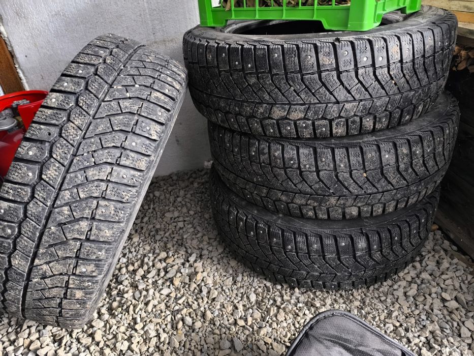 Продам зимние шины