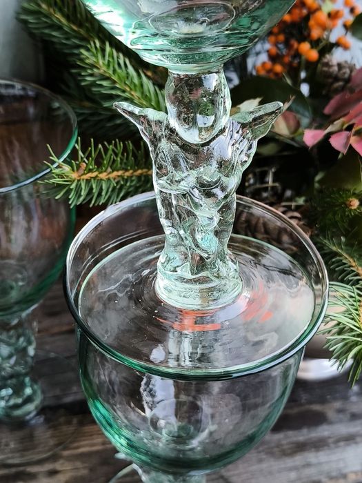 Чаши цветно стъкло