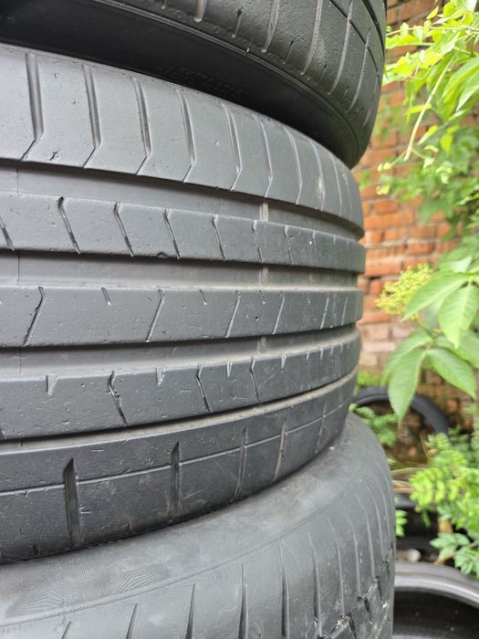 2бр. 245 35 20 Pirelli летни.