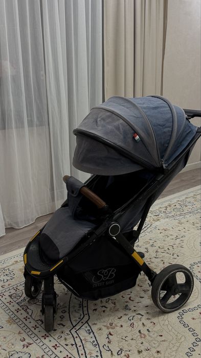 Продам прогулочную коляску