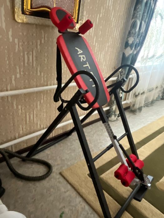 Инверсионный стол почти новый