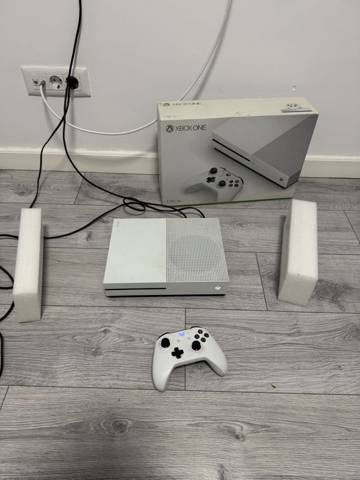 Xbox One S 1 TB full box Xbox one s impecabil