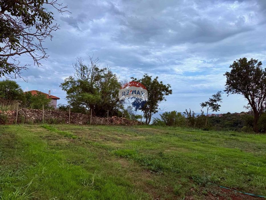 Продава се Парцел в Балчик - 794 кв.м за 101 €/кв.м - Снимка #3