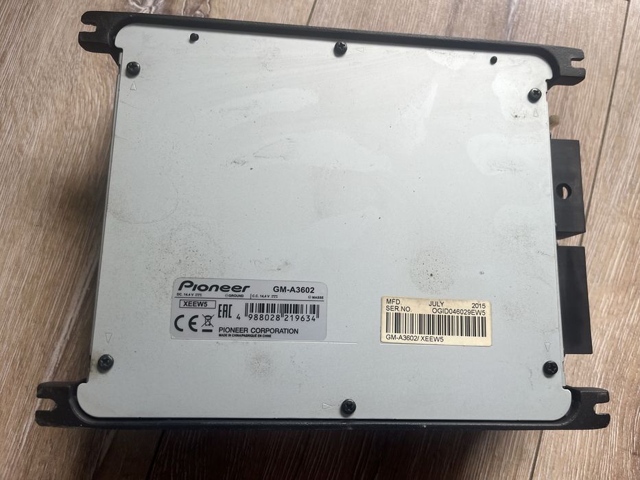 Усилвател pioneer gm-a3602 и туба pioneer ts-wx305T
