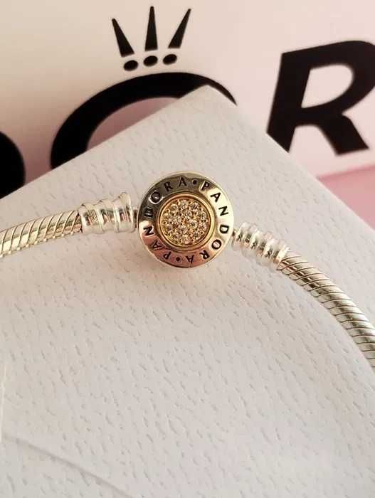 Гривна Пандора|Pandora