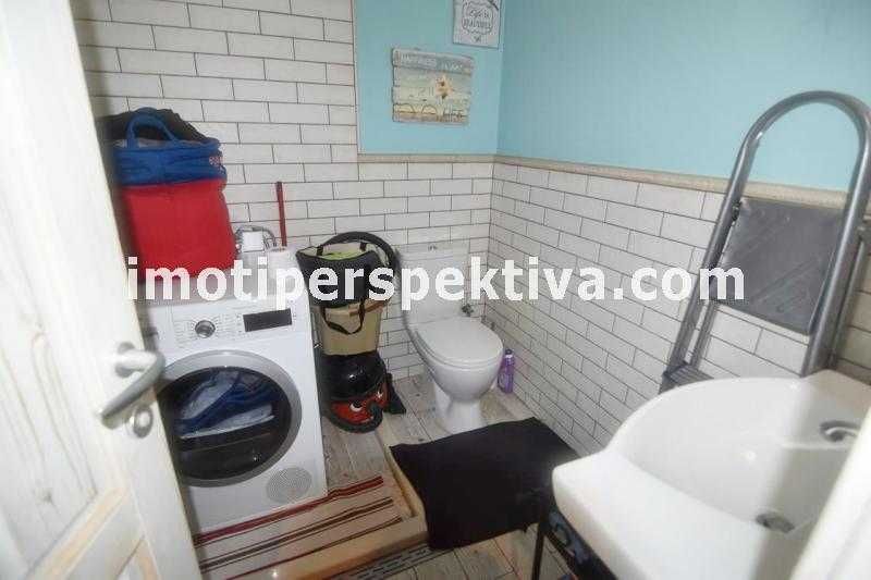 Продава се Тристаен апартамент в Пловдив, Беломорски - 105 кв.м за 1117 €/кв.м - Снимка #11