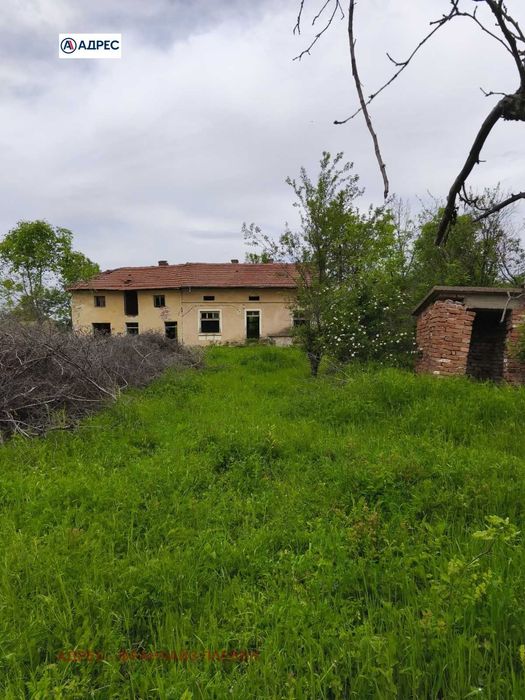 Парцел в Враца, област-с.Баница площ 3000 цена 20452