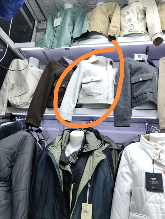 Продается драповая куртка демосезоняя.