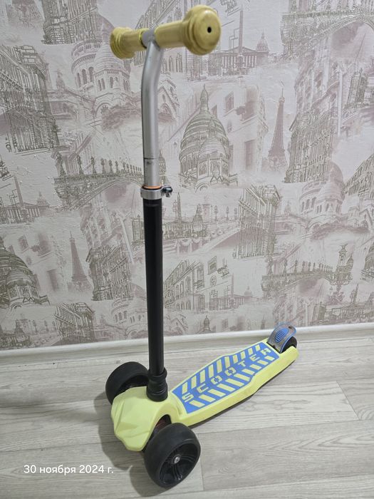 Продам детский самокат