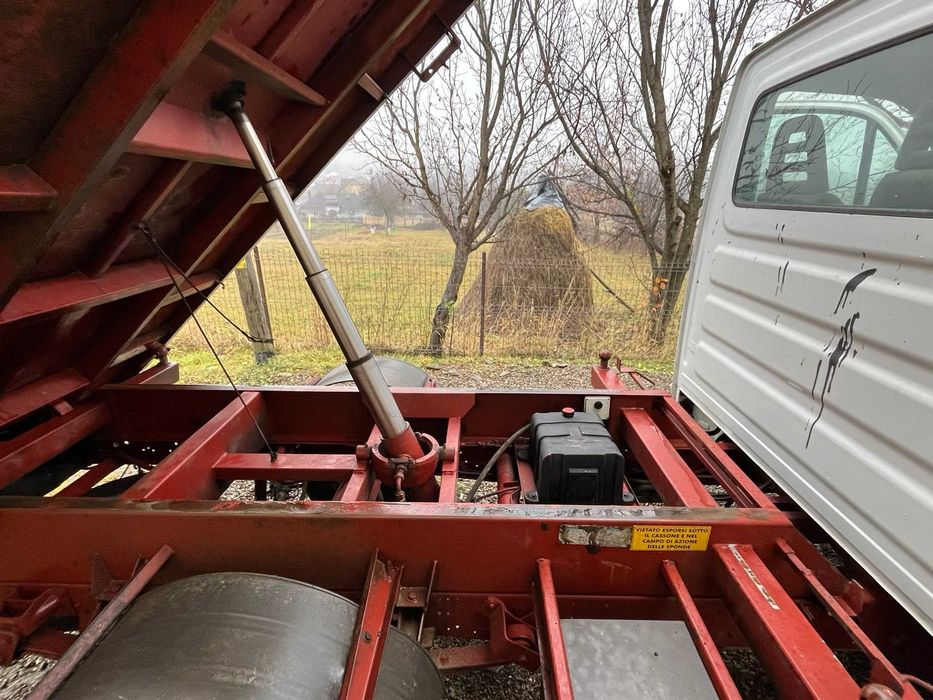 Vand Iveco daily basculabil 35c13 2003 3.5t