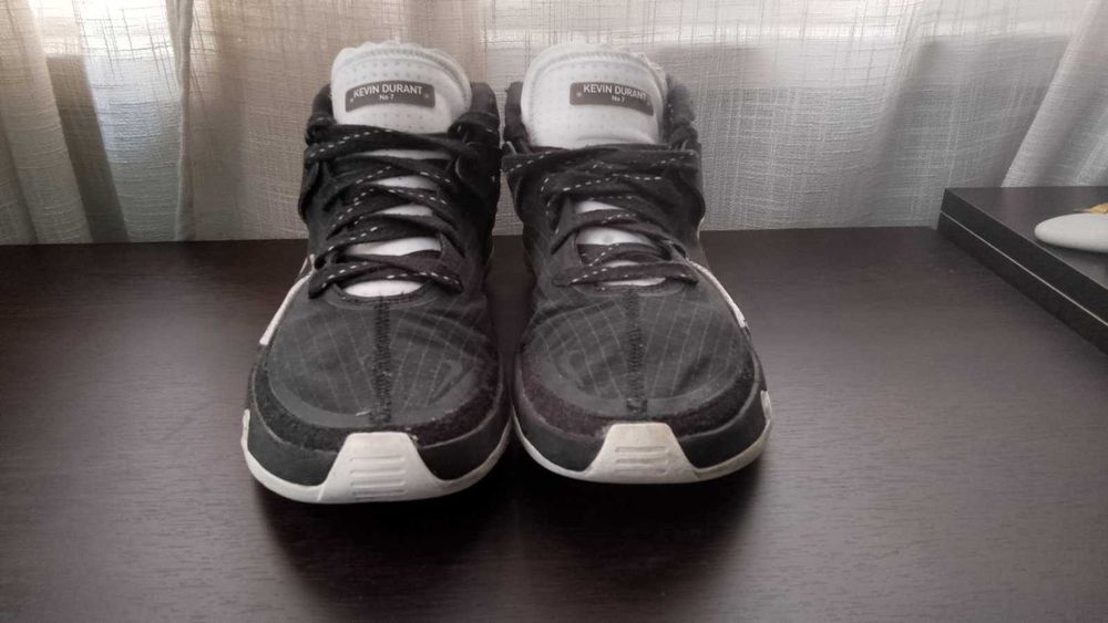 Маратонки найк/Kevin Duran