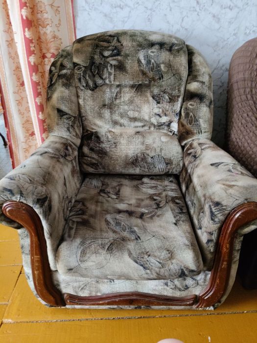 Срочно продам 1 кресло.