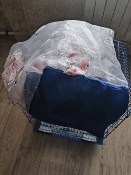 Продам клетку для попугаев.