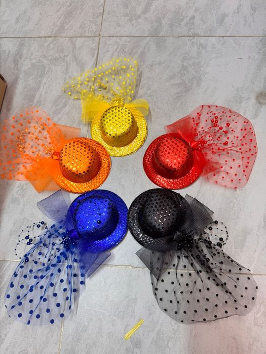 Шляпы, жилетки, галстуки,бабочки