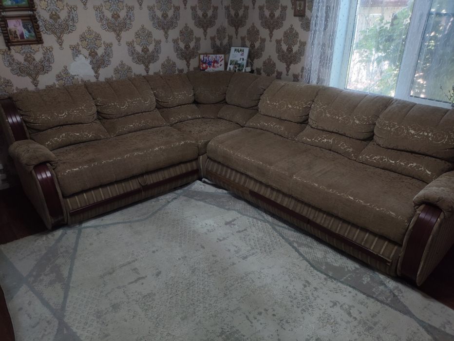 Продам диван.б/у