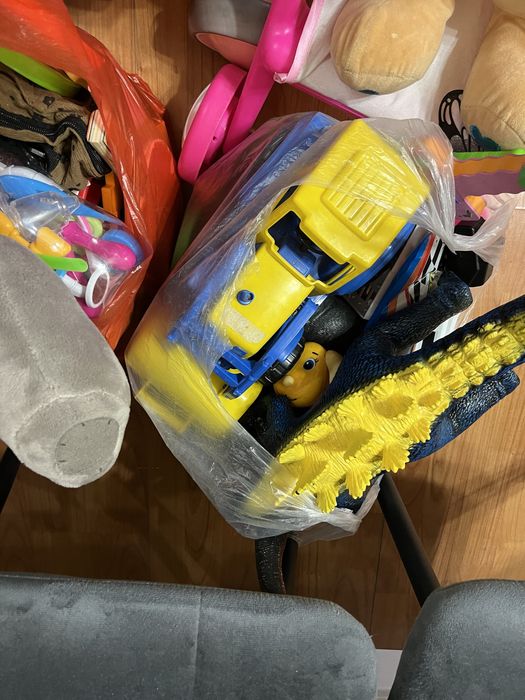 Игрушки, велик,подушка для бер-ных,сумка