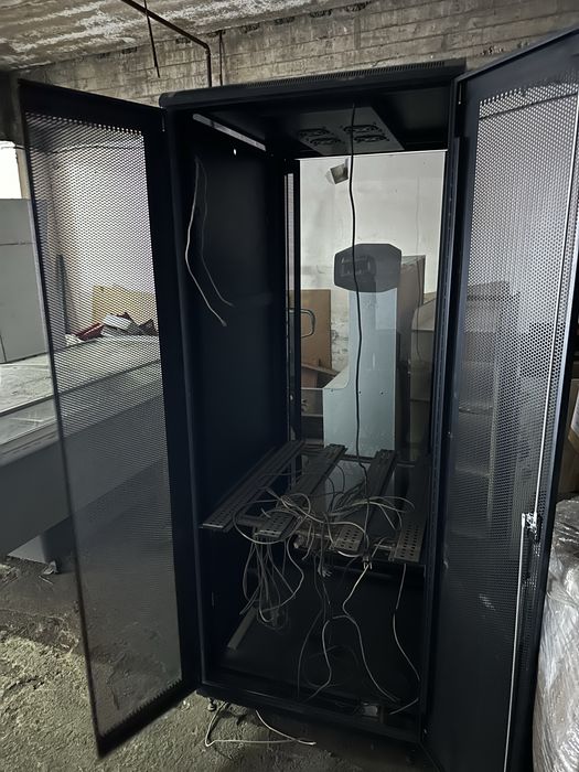 Сервер Dell PowerEdge T320 V3, серверные шкафы