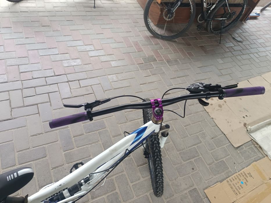 Двух подвес велосипед кастом
