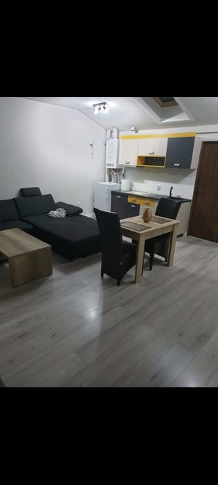 Inchiriez în regim hotelier pretabil Clinica  Amethyst