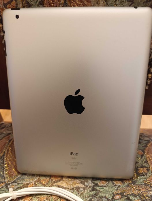 Продам ipad 2. 64 gb,срочно