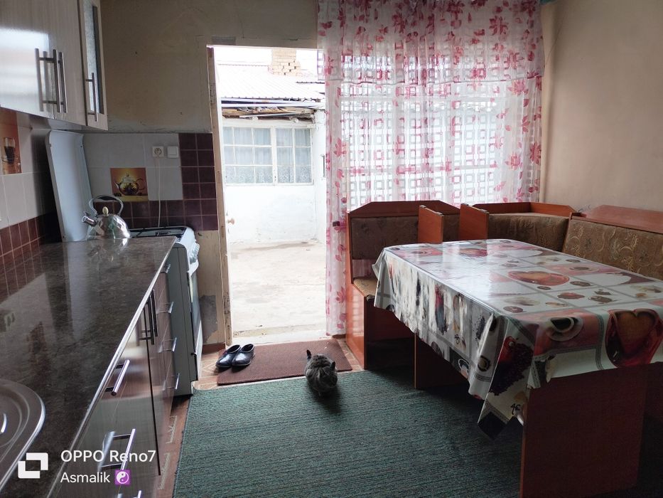 Продаётся квартира (барачного типа)