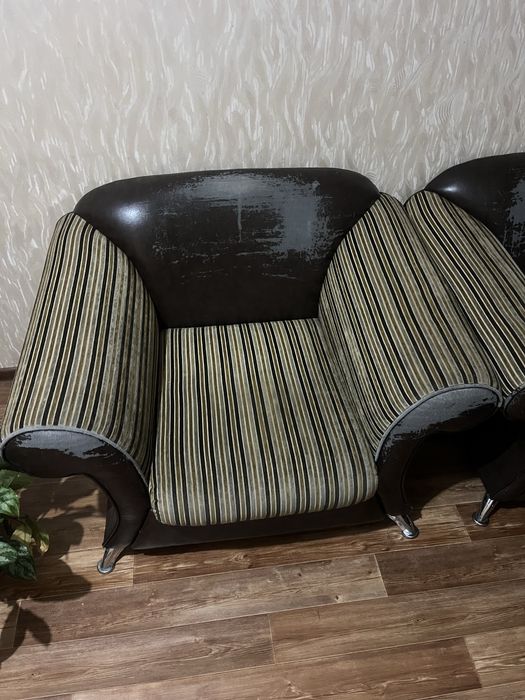 продам диван с креслом