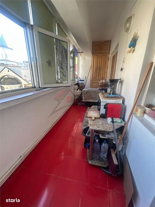 3 camere, etaj 5, bloc din 1982 zona Dacia