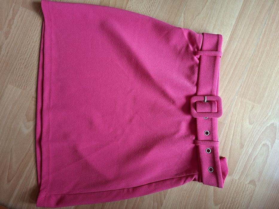 Цикламена пола Sinsay- нова с етикет