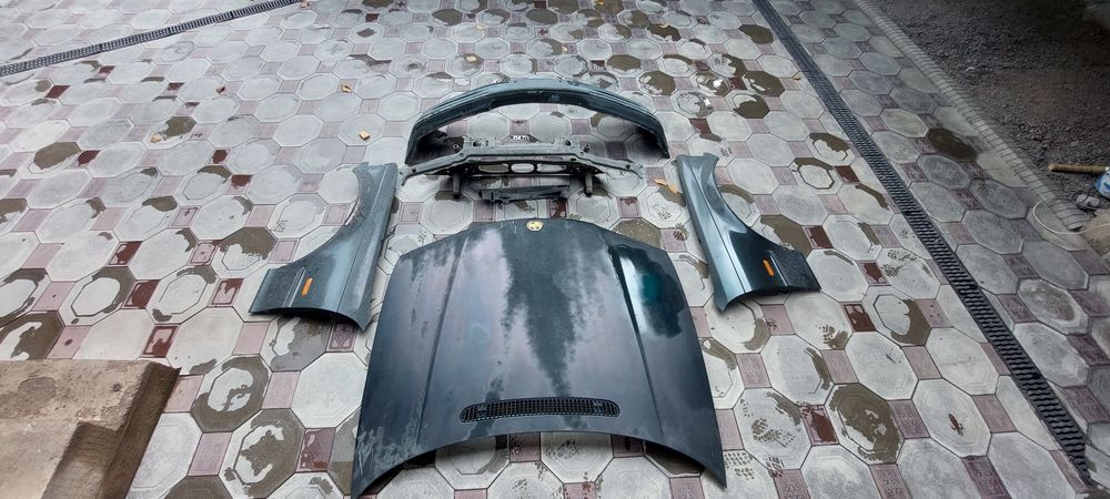 От БМВ 323 капот крыло бампер телевизор