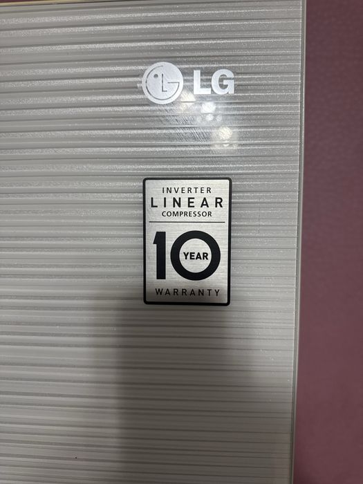 Холодильник LG Linear