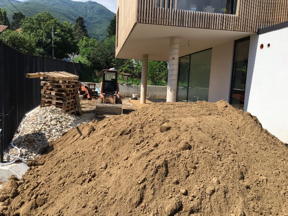 Хумус София,почва,земя за озеленяване 65лв.