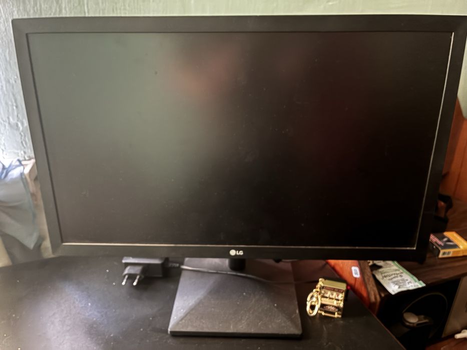Продам монитор lg