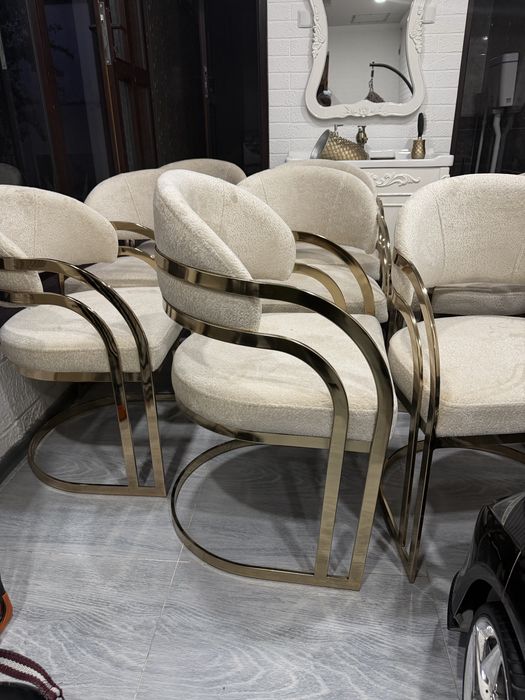 Стол с 10-ю стульями турецкая