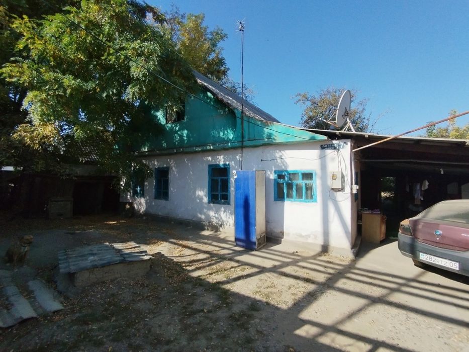 Продам дом и участок огромный