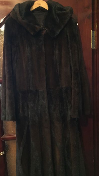 Продам шубу норковую