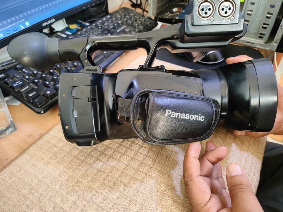 Video camera Panasonic AG90
