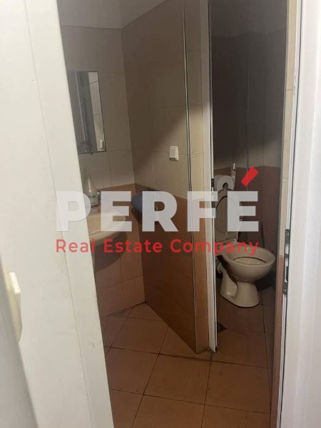 Дава се под наем Склад в Бургас, Промишлена зона - Север - 600 кв.м за 2244 € - Снимка #3