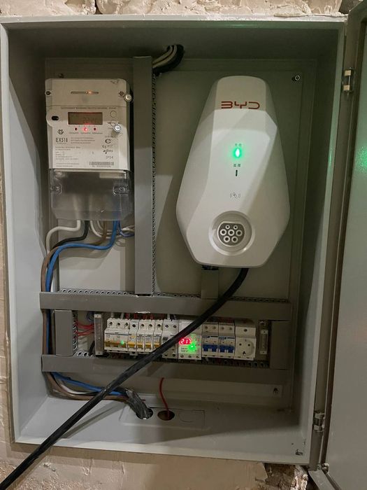 Установка электромобиль зарйадчик