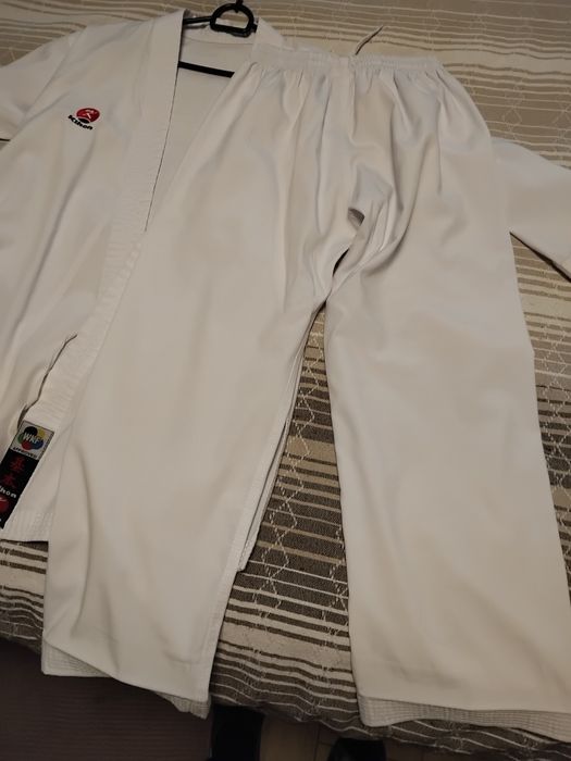 Кимоно за карате Kihon WKF 140