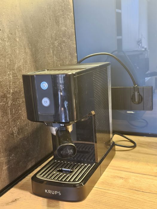 Еспресо машина Krups Calvi XP3410, 15 bar, 1460 W