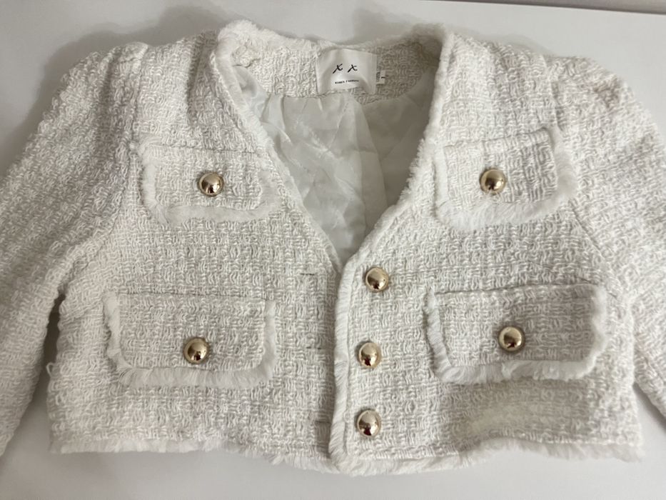 Укороченный белый пиджак