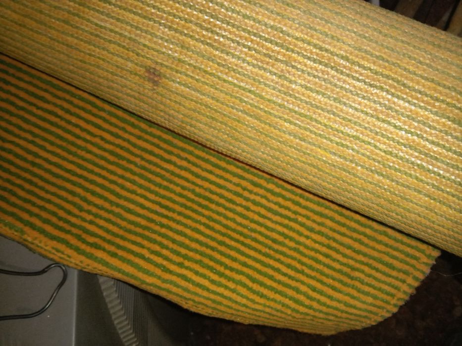 Продам палас в хорошем состоянии.