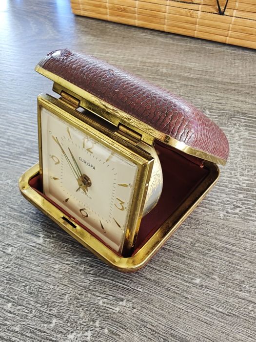 Ретро часовник Europa сгъваем