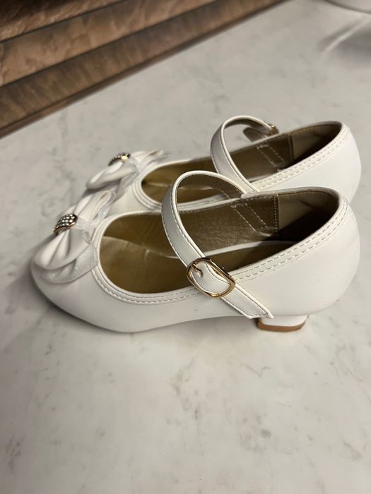 Официални обувки за момичета